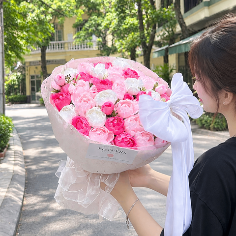 Bó Hoa Lụa Hồng Trà Mix Màu Hồng – Nhẹ Nhàng, Lãng Mạn Và Tinh Tế