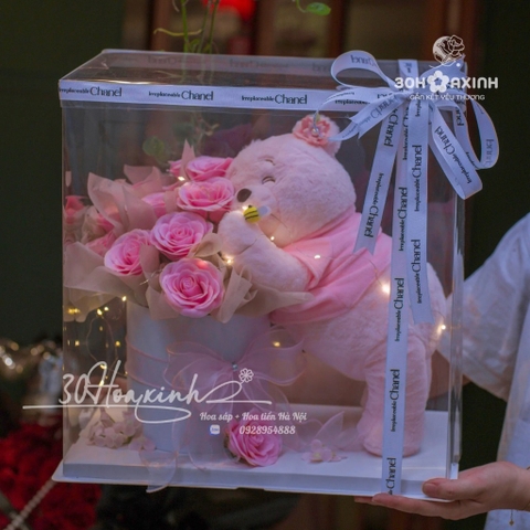 Gấu bông Pooh ôm hoa có đèn led