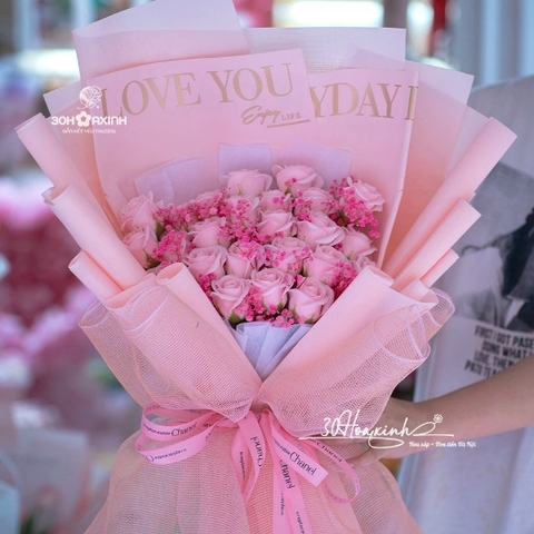 Bó hoa sáp thơm màu hồng nhẹ nhàng