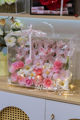 Hộp Vali Mika Tiền Kèm Hoa Sáp