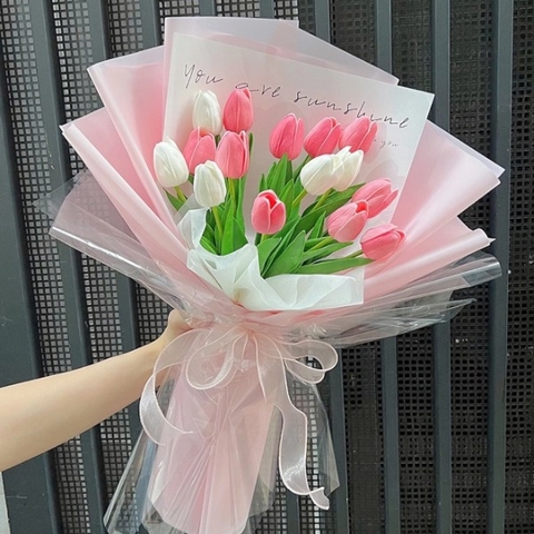 Hoa sáp Tulip mix màu trắng hồng