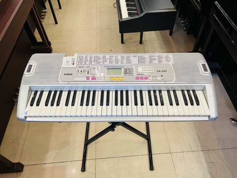 Organ Casio LK103