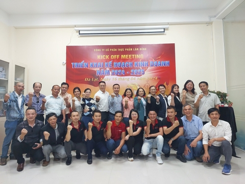 🎉 KICK-OFF MEETING LADOFOODS 2024-2025: CHẶNG ĐƯỜNG MỚI, KHÁT VỌNG MỚI! 🎯