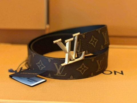 Belt Louis Vuitton Logo 3D