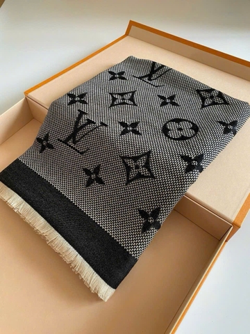 Khăn Louis Vuitton Neo Natte