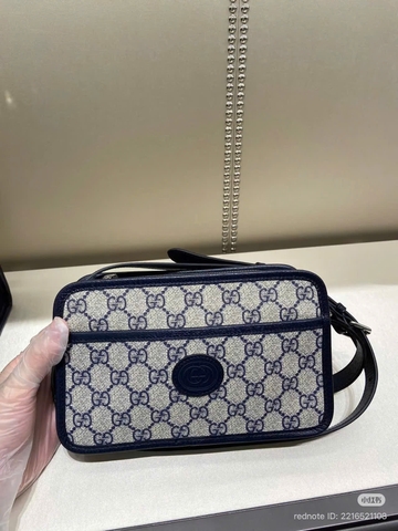 GUCCI Vintage GG Supreme
