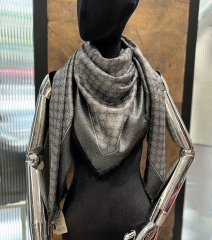 Khăn Gucci Lụa