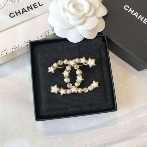 Cài Áo Chanel Logo Sao