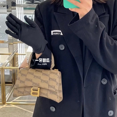 Túi Balenciaga Hourglas