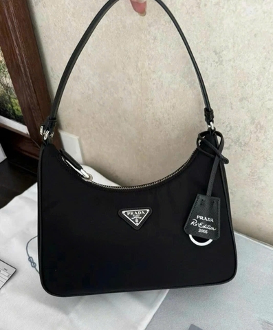 Túi Prada