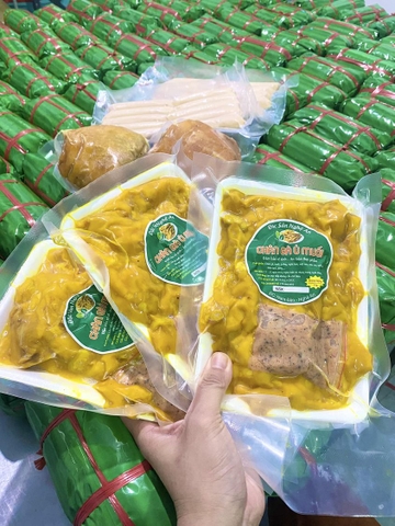 Chân gà ủ muối