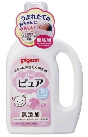 Nước giặt quần áo cho bé dạng chai 800ml/chai