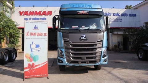 XE ĐẦU KÉO CHENGLONG 445HP LUXS ( CẦU LÁP)