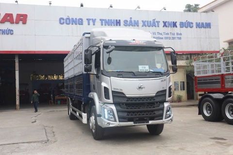 XE TẢI THÙNG CHENGLONG M3 170HP 4X2