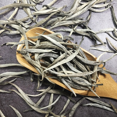 BẠCH TRÀ THIÊN TÀ XÙA HỘP 80G