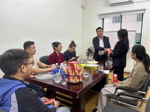 Lãnh đạo Hatoky gặp mặt đầu năm và chúc Tết toàn thể cán bộ nhân viên