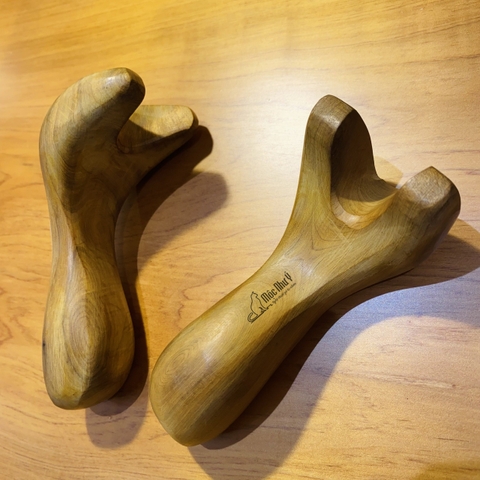 Dụng cụ massage (mắt, mũi, cổ, mặt...) kiểu Thái gỗ Bách Xanh