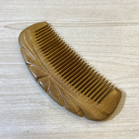 Lược gỗ bách xanh
