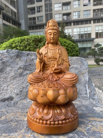 Phật Bà Quan Âm gỗ Bách Xanh 30cm