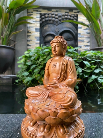 Đức Phật Adida gỗ Bách Xanh nguyên khối 15cm (loại A)