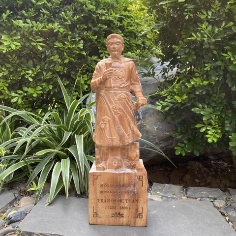 Hưng Đạo Đại Vương - Trần Quốc Tuấn gỗ Ngọc Am thơm 50cm