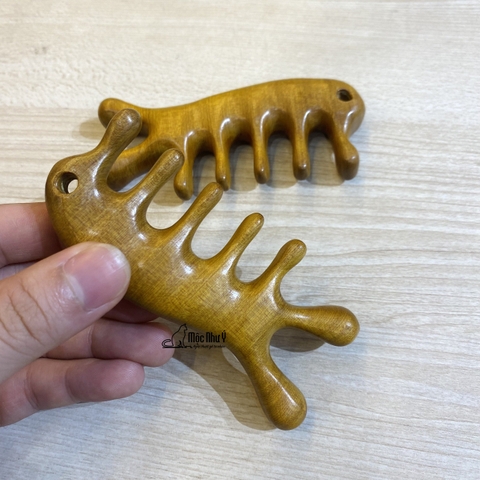 Lược massage (đầu, mặt, mũi...) gỗ Bách Xanh