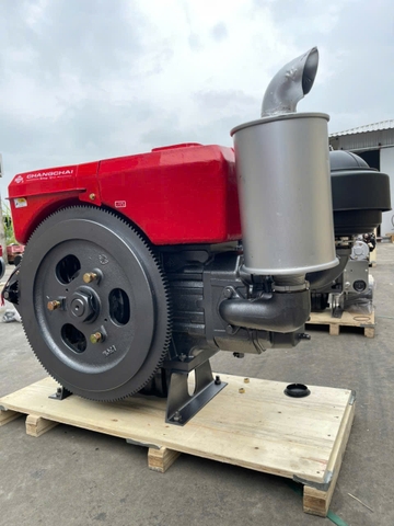 Động cơ diesel    EH36M (D36  nước đề)  CHANGCHAI SINCE 1913