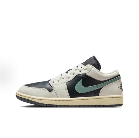 GIÀY NIKE WMNS AIR JORDAN 1 LOW [DC0774001]