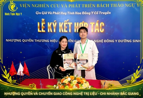 LỄ KÝ KẾT NHƯỢNG QUYỀN ĐÔNG Y DƯỠNG SINH - CƠ SỞ HOÀNG NGÂN