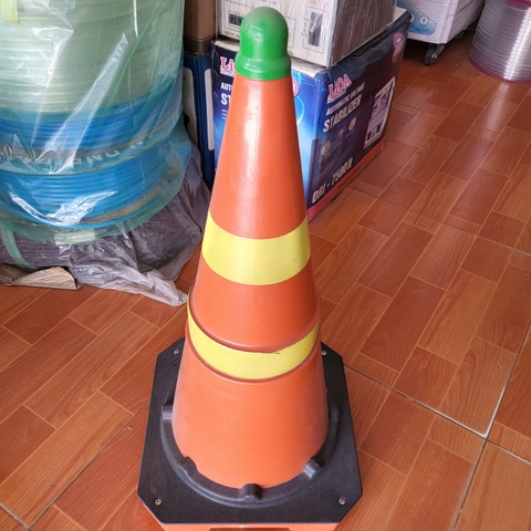 Cọc cảnh báo