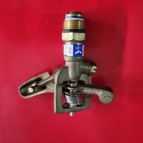 Béc tưới cây thau