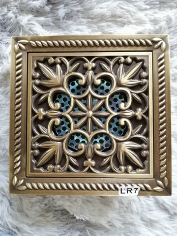 Phễu Thoát Sàn Cổ Điển