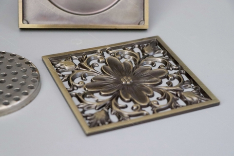 Phễu Thoát Sàn Cổ Điển