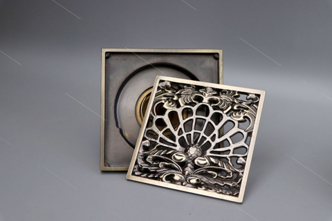 Phễu Thoát Sàn Cổ Điển