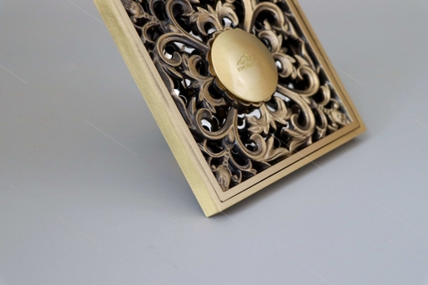 Phễu Thoát Sàn Cổ Điển