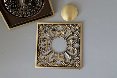 Phễu Thoát Sàn Cổ Điển