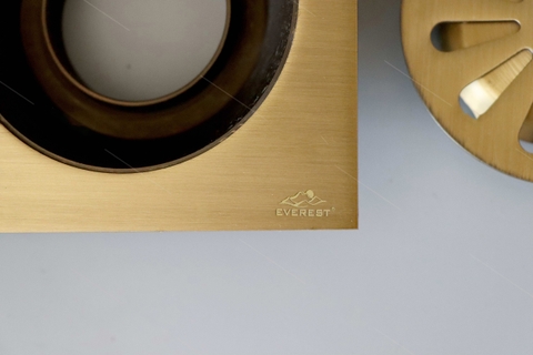 Phễu Thoát Sàn Cổ Điển