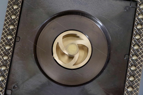 Phễu Thoát Sàn Cổ Điển 10x10