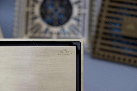 Phễu Thoát Sàn Cổ Điển 10x10