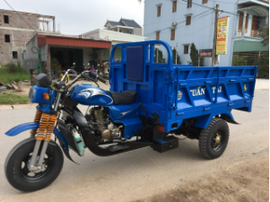 Xe ba bánh máy dầu Nhật