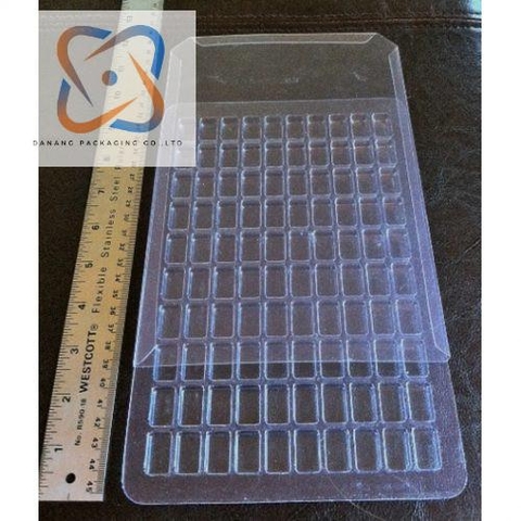 Khay nhựa trong suốt hình chữ nhật – 0,70mmX 0,38mm X 0,25mm