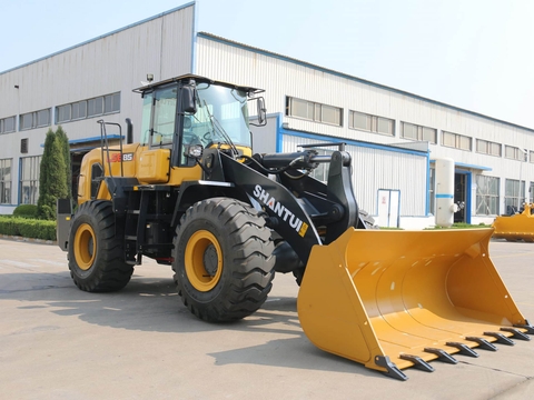 máy xúc lật shantui l56-1
