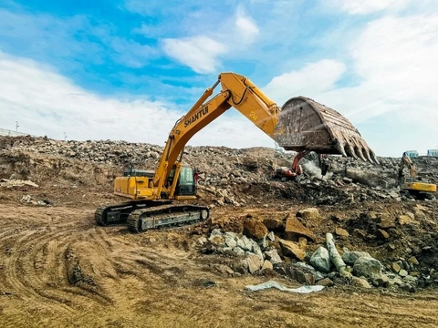 máy xúc đào shantui se335lc-1