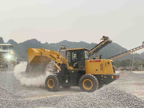 máy xúc lật shantui l39-1