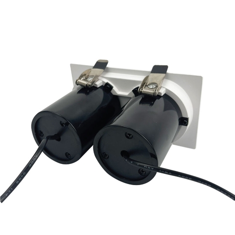Đèn LED âm trần đôi rọi chỉnh hướng / GSATDR2X
