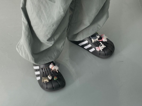 Dép Sục Adilette Clogs ĐEN GZ5886