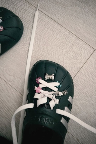 Dép Sục Adilette Clogs ĐEN GZ5886