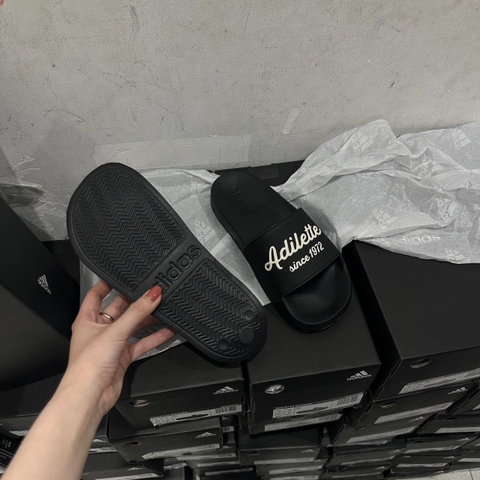 Dép Adidas Adilette Đen GW8747