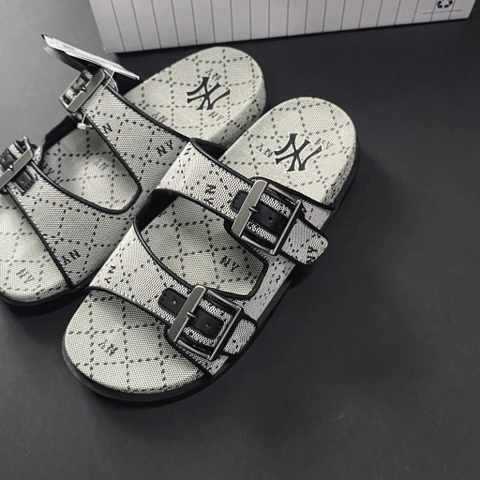 Dép MLB Double Slide Jacquard Diamond Monogram NY XÁM - 3ALPCTM33-50BKS
