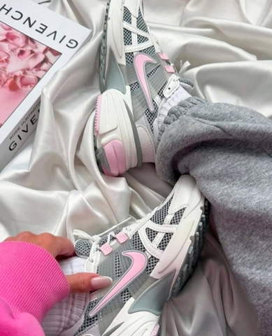 Giày Nike V2K Run HỒNG ‘Light Pumice Pink Foam’ HQ4046-001